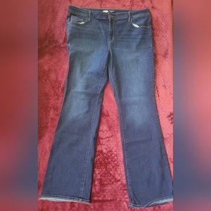 Old Navy Kicker Boot-Cut Mid-Rise Jeans 18 Long